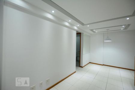 Sala de apartamento para alugar com 3 quartos, 65m² em Penha, Rio de Janeiro