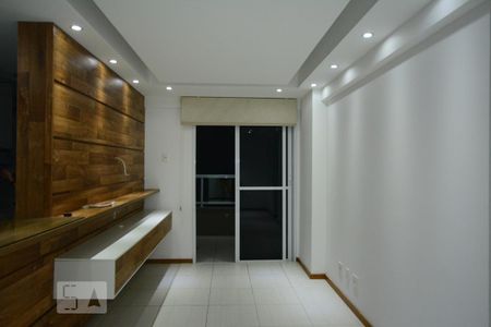 Sala de apartamento para alugar com 3 quartos, 65m² em Penha, Rio de Janeiro