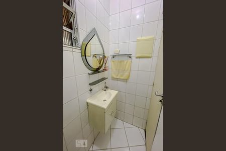 Lavabo de casa de condomínio para alugar com 2 quartos, 160m² em Mooca, São Paulo