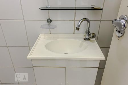 Casa de condomínio para alugar com 160m², 2 quartos e 1 vagaDetalhe Lavabo