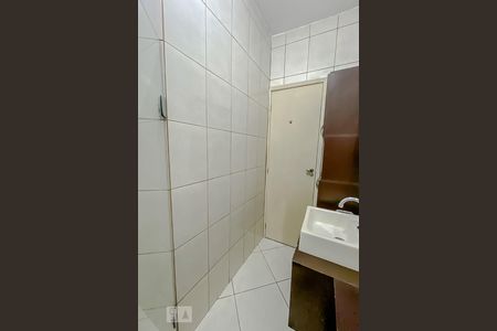 Casa de condomínio para alugar com 160m², 2 quartos e 1 vagaBanheiro da Suite