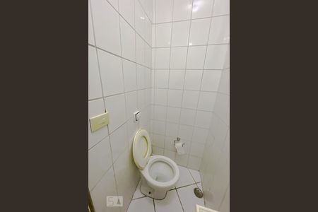 Lavabo de casa de condomínio para alugar com 2 quartos, 160m² em Mooca, São Paulo