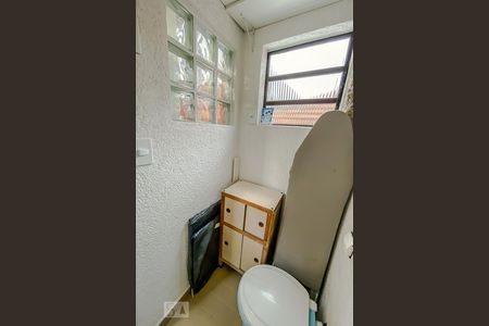 Casa de condomínio para alugar com 160m², 2 quartos e 1 vagaBanheiro da Varanda