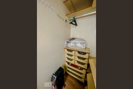 Casa de condomínio para alugar com 160m², 2 quartos e 1 vagaCloset da Suite