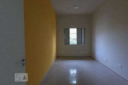 Quarto de casa para alugar com 2 quartos, 80m² em Vila Tramontano, São Paulo