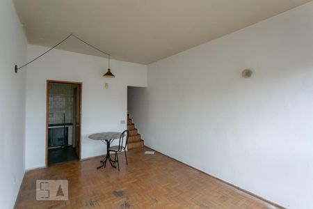Studio para alugar com 26m², 1 quarto e sem vagaSala/Quarto