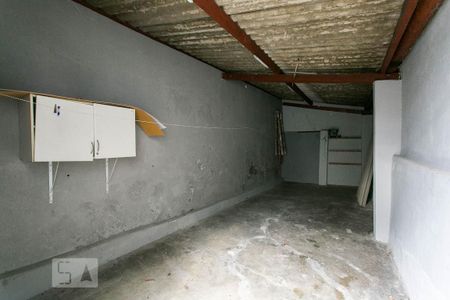 Casa à venda com 194m², 1 quarto e 2 vagas Casa à venda com 194m², 1 quarto e 2 vagasSalão dos Fundos