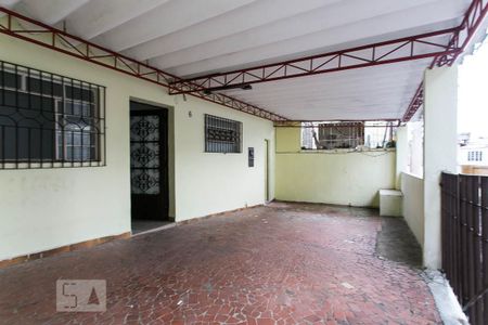 Casa à venda com 194m², 1 quarto e 2 vagas Casa à venda com 194m², 1 quarto e 2 vagasGaragem
