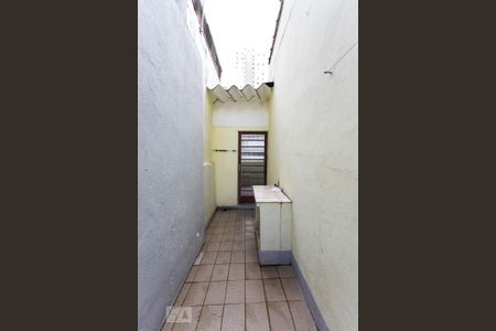 Casa à venda com 194m², 1 quarto e 2 vagas Casa à venda com 194m², 1 quarto e 2 vagasQuintal e Área de Serviço