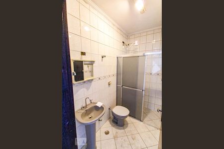 Casa à venda com 84m², 2 quartos e 2 vagasBanheiro