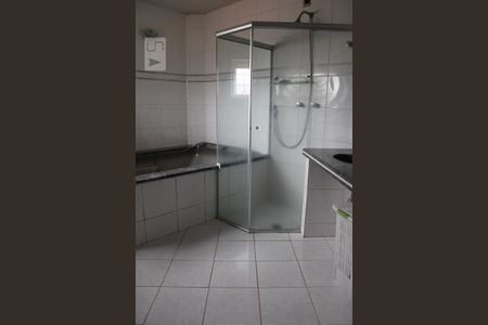 Casa à venda com 380m², 3 quartos e 4 vagasBanheiro da Suíte