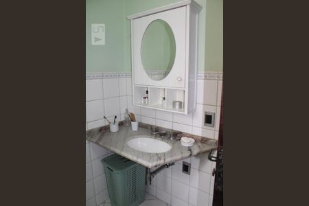 Casa à venda com 380m², 3 quartos e 4 vagasBanheiro