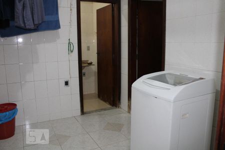 Casa à venda com 380m², 3 quartos e 4 vagasÁrea de Serviço