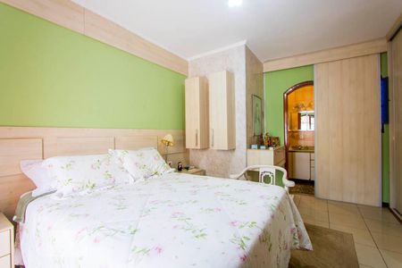 Quarto 1 - Suíte de casa à venda com 5 quartos, 165m² em Vila Metalurgica, Santo André