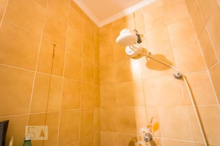 Casa à venda com 165m², 5 quartos e 3 vagasBanheiro do quarto 1