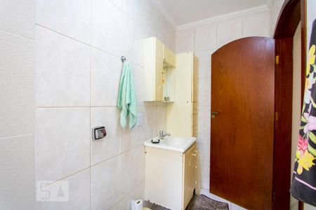 Casa à venda com 165m², 5 quartos e 3 vagasBanheiro do quarto 2