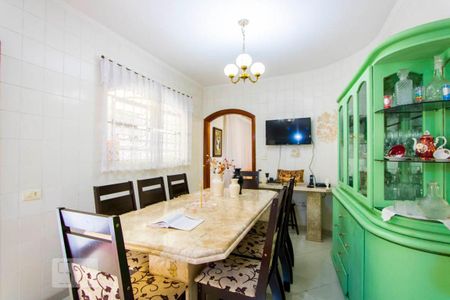 Casa à venda com 165m², 5 quartos e 3 vagasCopa