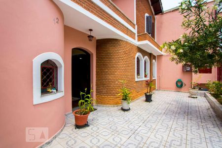 Casa à venda com 165m², 5 quartos e 3 vagasÁrea externa