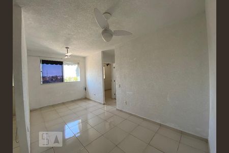 Apartamento para alugar com 50m², 2 quartos e 1 vaga Apartamento para alugar com 50m², 2 quartos e 1 vagaSala