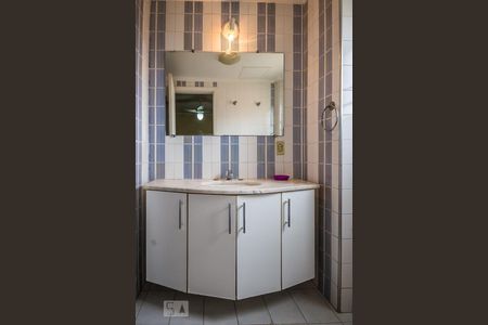 Apartamento à venda com 132m², 4 quartos e 1 vagaBanheiro da Suíte