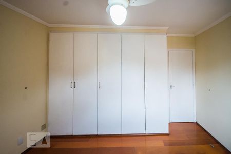 Suíte de apartamento à venda com 4 quartos, 132m² em Centro, Campinas