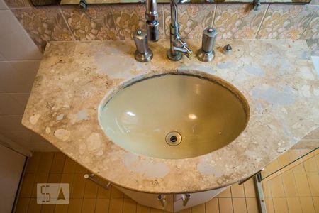 Apartamento à venda com 132m², 4 quartos e 1 vagaBanheiro