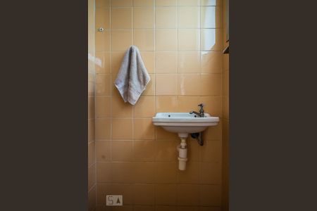 Apartamento à venda com 132m², 4 quartos e 1 vagaBanheiro de Serviço