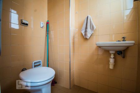 Apartamento à venda com 132m², 4 quartos e 1 vagaBanheiro de Serviço