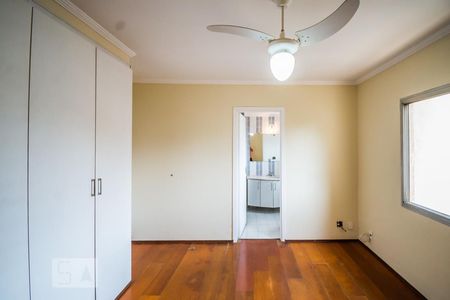 Suíte de apartamento à venda com 4 quartos, 132m² em Centro, Campinas