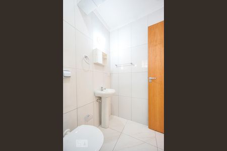 Banheiro de apartamento para alugar com 1 quarto, 55m² em Vila Gomes Cardim, São Paulo
