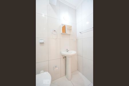 Banheiro de apartamento para alugar com 1 quarto, 55m² em Vila Gomes Cardim, São Paulo