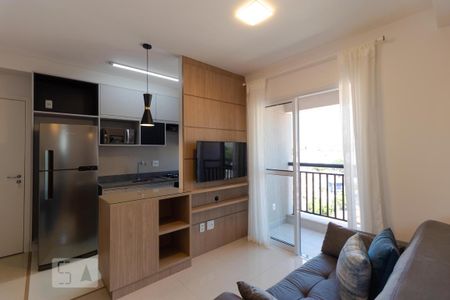 Sala e Cozinha de apartamento à venda com 1 quarto, 36m² em Taquaral, Campinas