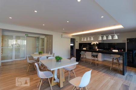 Apartamento à venda com 36m², 1 quarto e 1 vaga Apartamento à venda com 36m², 1 quarto e 1 vagaÁrea comum - Salão de festas Gourmet