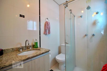 Casa à venda com 198m², 3 quartos e 3 vagasBanheiro da Suíte 2