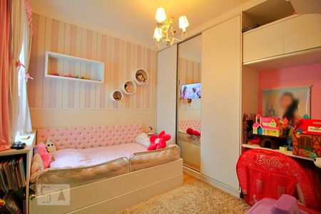 Casa à venda com 198m², 3 quartos e 3 vagasSuíte 2