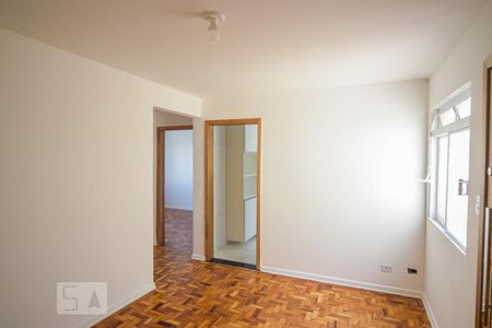 Sala de apartamento para alugar com 2 quartos, 70m² em Vila Gomes Cardim, São Paulo
