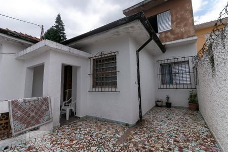 Casa à venda com 160m², 4 quartos e 2 vagas Casa à venda com 160m², 4 quartos e 2 vagasQuintal