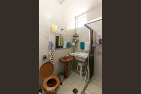 Casa à venda com 160m², 4 quartos e 2 vagas Casa à venda com 160m², 4 quartos e 2 vagasBanheiro