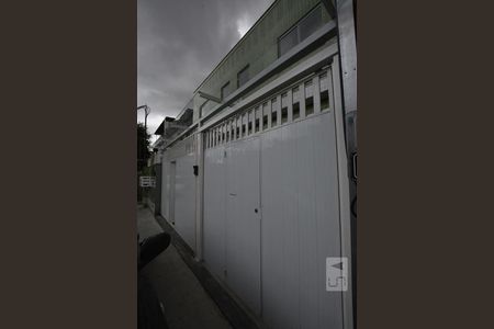 Apartamento para alugar com 70m², 2 quartos e 1 vagaFachada