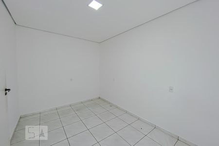 Quarto de casa para alugar com 1 quarto, 50m² em Vila Invernada, São Paulo
