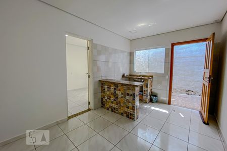 Sala de casa para alugar com 1 quarto, 50m² em Vila Invernada, São Paulo