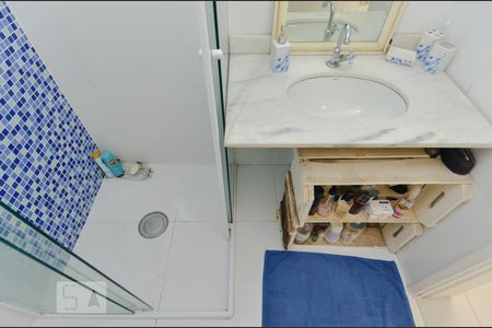 Apartamento à venda com 72m², 3 quartos e 2 vagasBanheiro Social