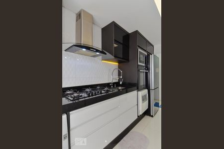 Apartamento à venda com 72m², 3 quartos e 2 vagasCozinha