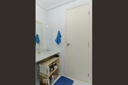 Apartamento à venda com 72m², 3 quartos e 2 vagasBanheiro Social