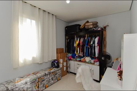 Apartamento à venda com 72m², 3 quartos e 2 vagasQuarto 2