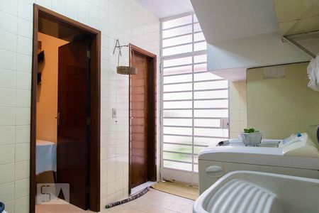 Casa à venda com 146m², 3 quartos e 2 vagasÁrea de serviço