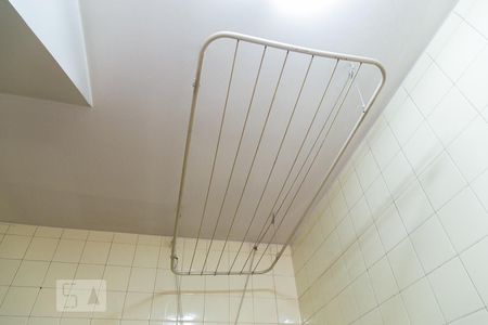 Casa à venda com 146m², 3 quartos e 2 vagasÁrea de serviço - Varal