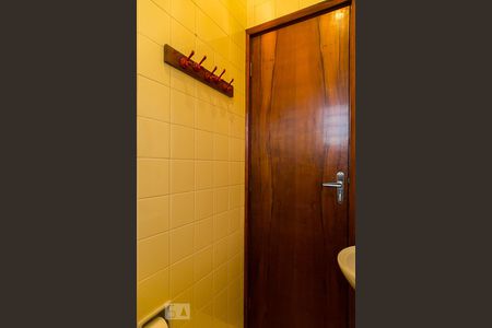 Casa à venda com 146m², 3 quartos e 2 vagasBanheiro de serviço