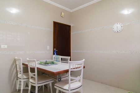 Casa à venda com 146m², 3 quartos e 2 vagasCozinha