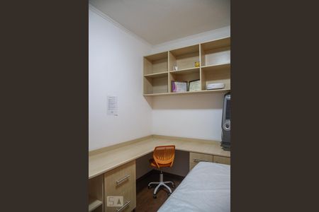 Casa à venda com 248m², 3 quartos e 6 vagasQuarto 2